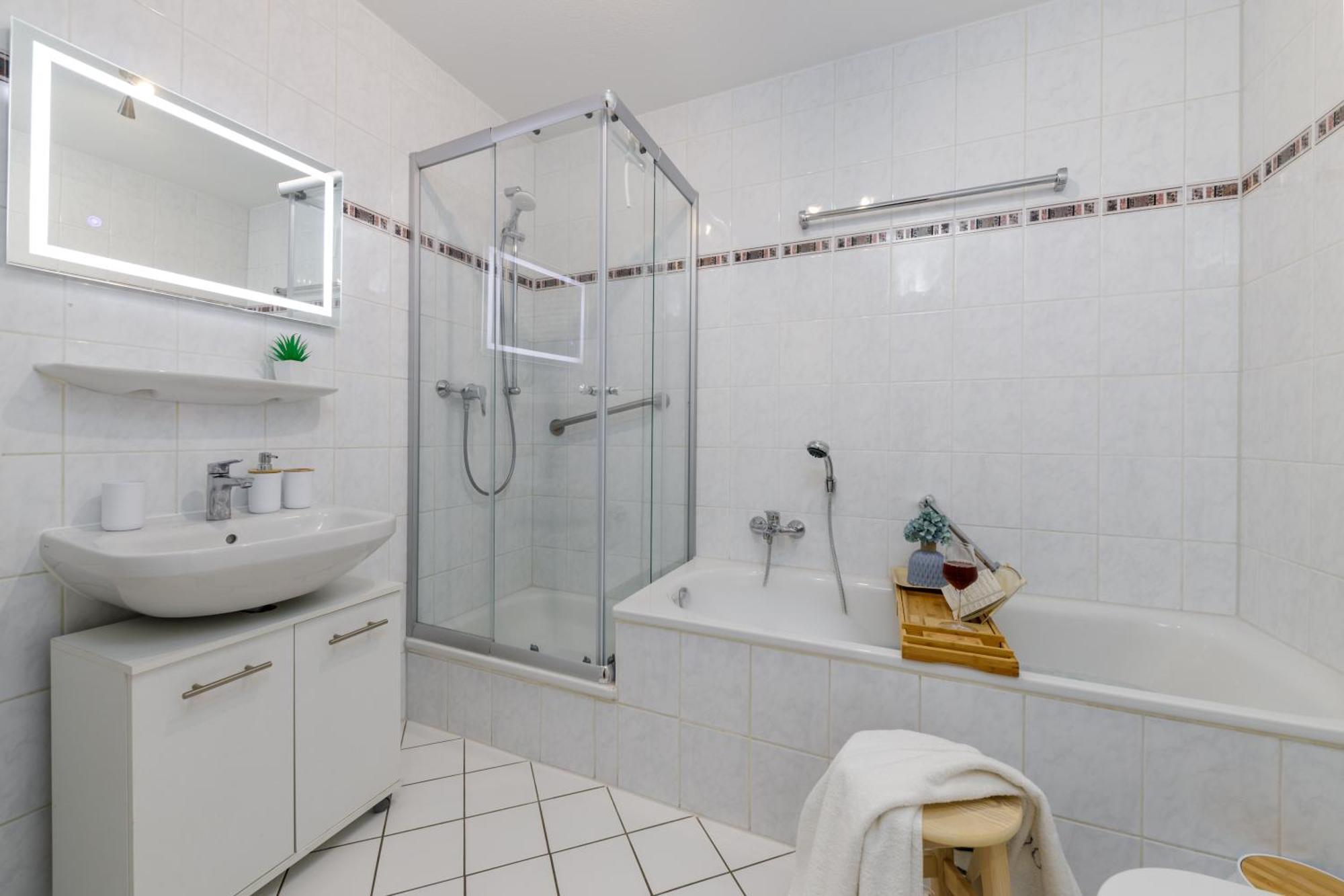 2 Zimmer Wohnung, Kueche, Bad, Balkon, Netflix Alzey Exterior photo
